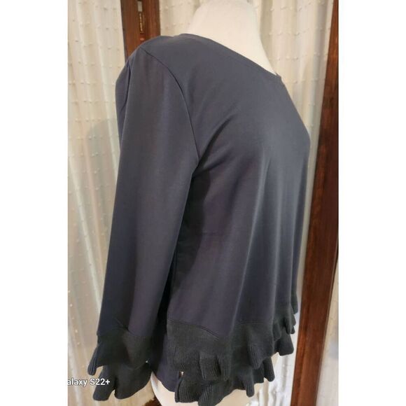 Avec sweatshirt/ sweater with ruffled sleeves and hem - Picture 2 of 9